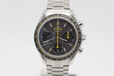 omega speedmaster gelb schwarzer rand|More.